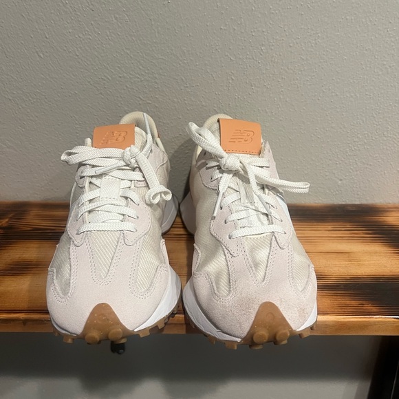 New Balance 327 Sea Salt & Rust size 8 -like new - Picture 4 of 10